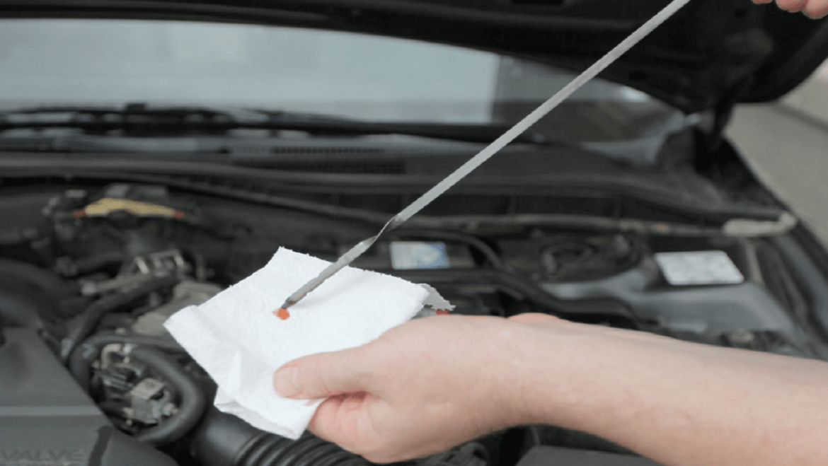 Do You Check Transmission Fluid With the Car Running?