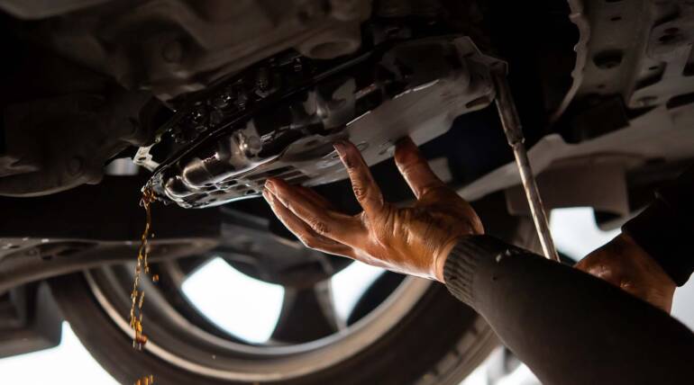 Transmission Oil Change: Step-by-Step Guide!