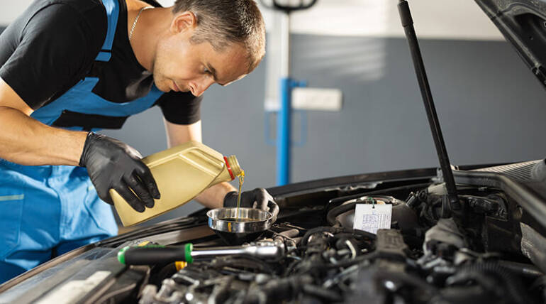 How Often Should You Change the Oil and Oil Filter in Your Vehicle?